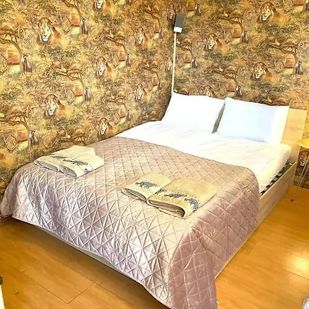 Guest With Living Room, Dining And Kitchen Next To Center Apartment Sofia