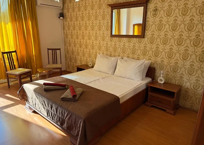 Guest With Living Room, Dining And Kitchen Next To Center