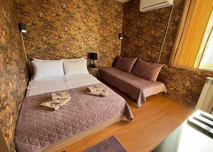 Apartmán Guest With Living Room, Dining And Kitchen Next To Center Sofie