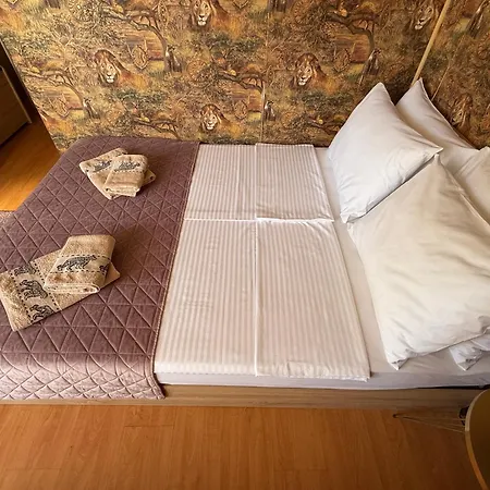 Guest With Living Room, Dining And Kitchen Next To Center *