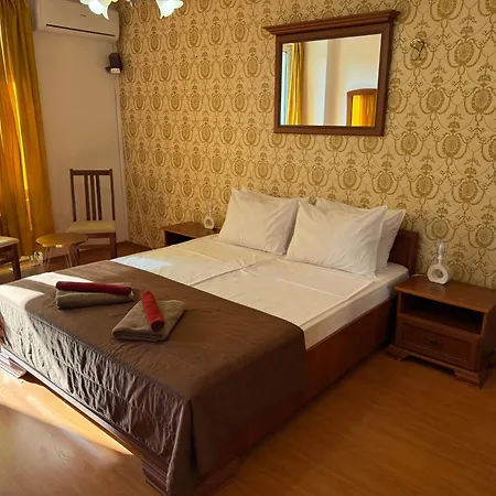 Guest With Living Room, Dining And Kitchen Next To Center